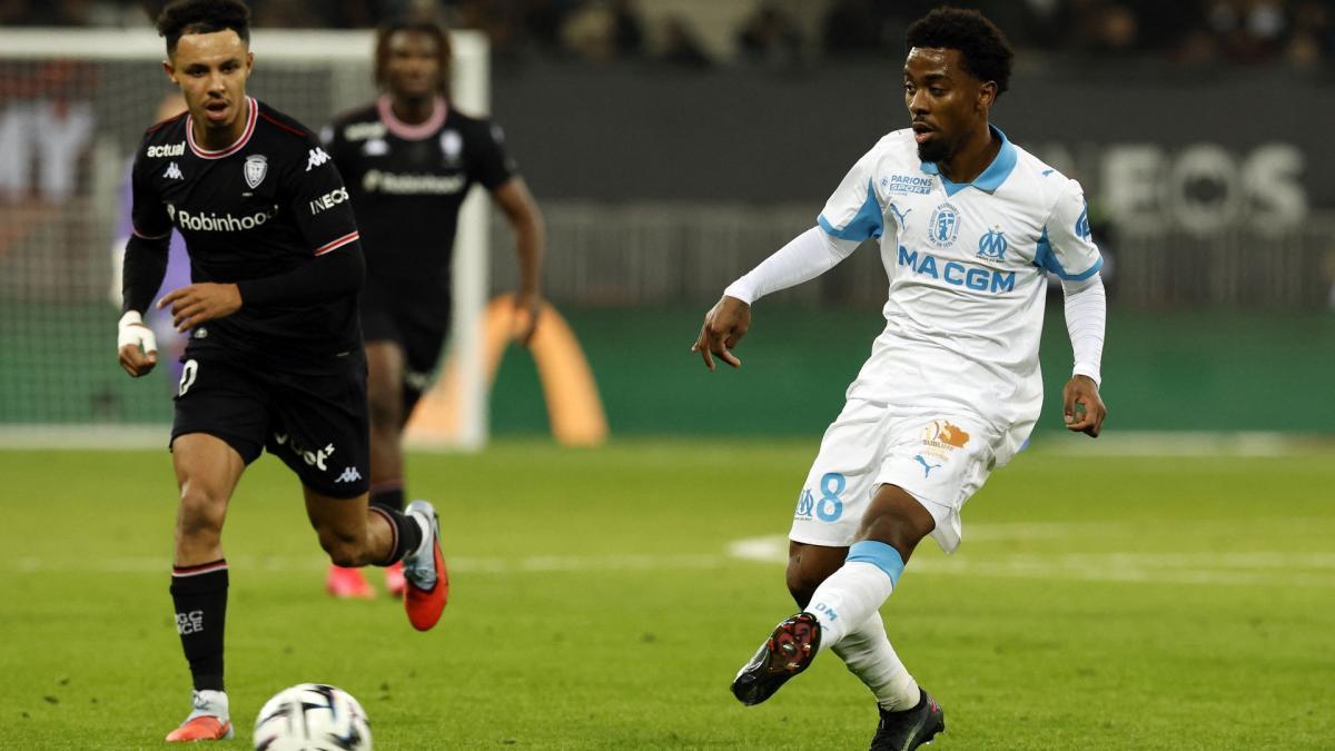 新球体育比分-记者:狼队有意引进马赛中场安热尔-戈梅斯